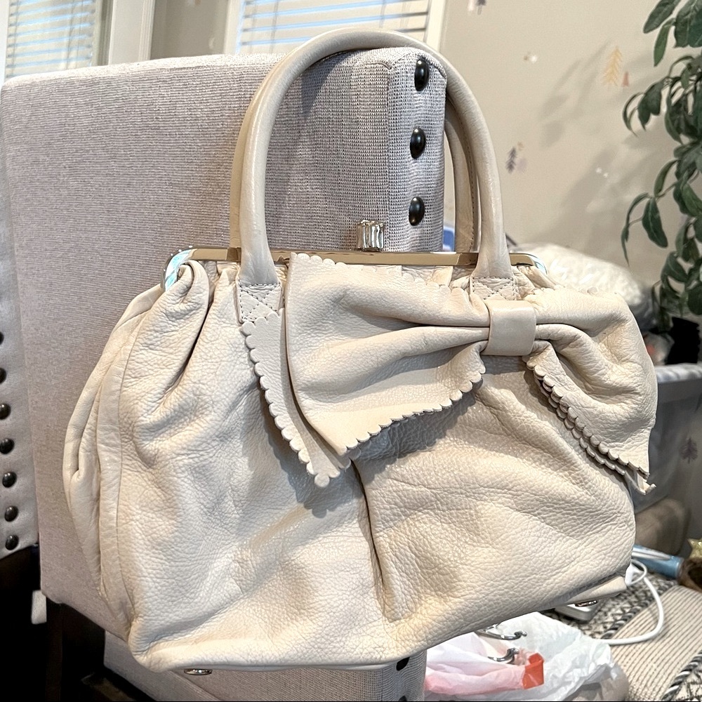 🚨SOLD!!!🚨 Red (V) Valentino Large Bow Leather Handbag